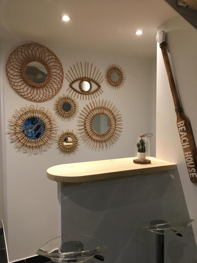 Les Suites Du Port เลอบูร์เฌ-ดู-ลัค ภายนอก รูปภาพ