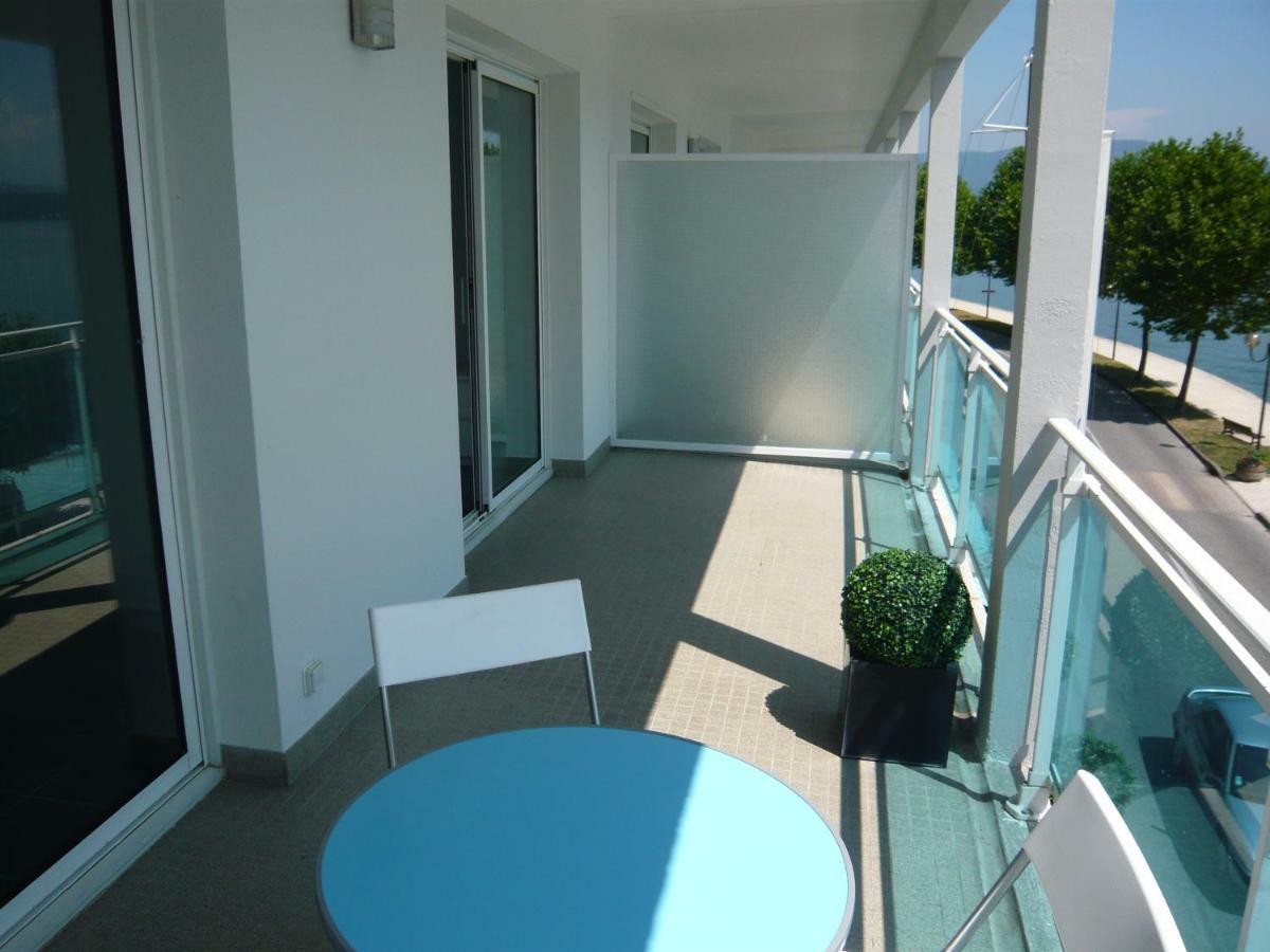 Les Suites Du Port เลอบูร์เฌ-ดู-ลัค ภายนอก รูปภาพ